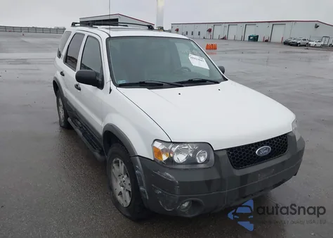 2005 Ford Escape Xlt из США, поврежденный, VIN 1FMYU93125KA69876